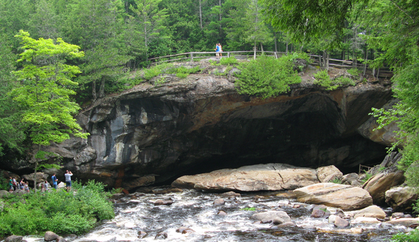 Natural Stone Bridge & Caves Natural Stone Bridge & Caves